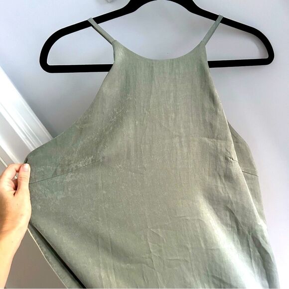 Pale Green T-Back Dress - Picture 5 of 10